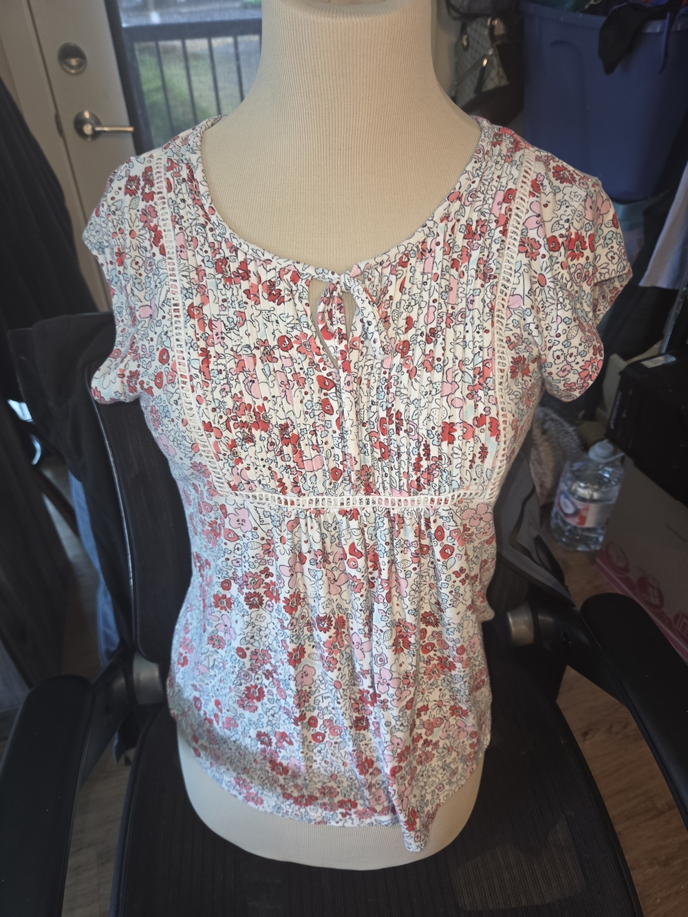 Tommy Hilfiger Pink & White Floral Pintuck Tie-Neck Blouse